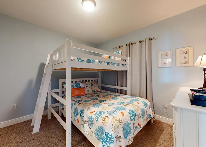 Crystal Shores West III