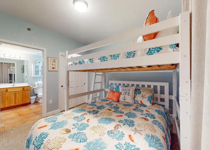 Crystal Shores West III