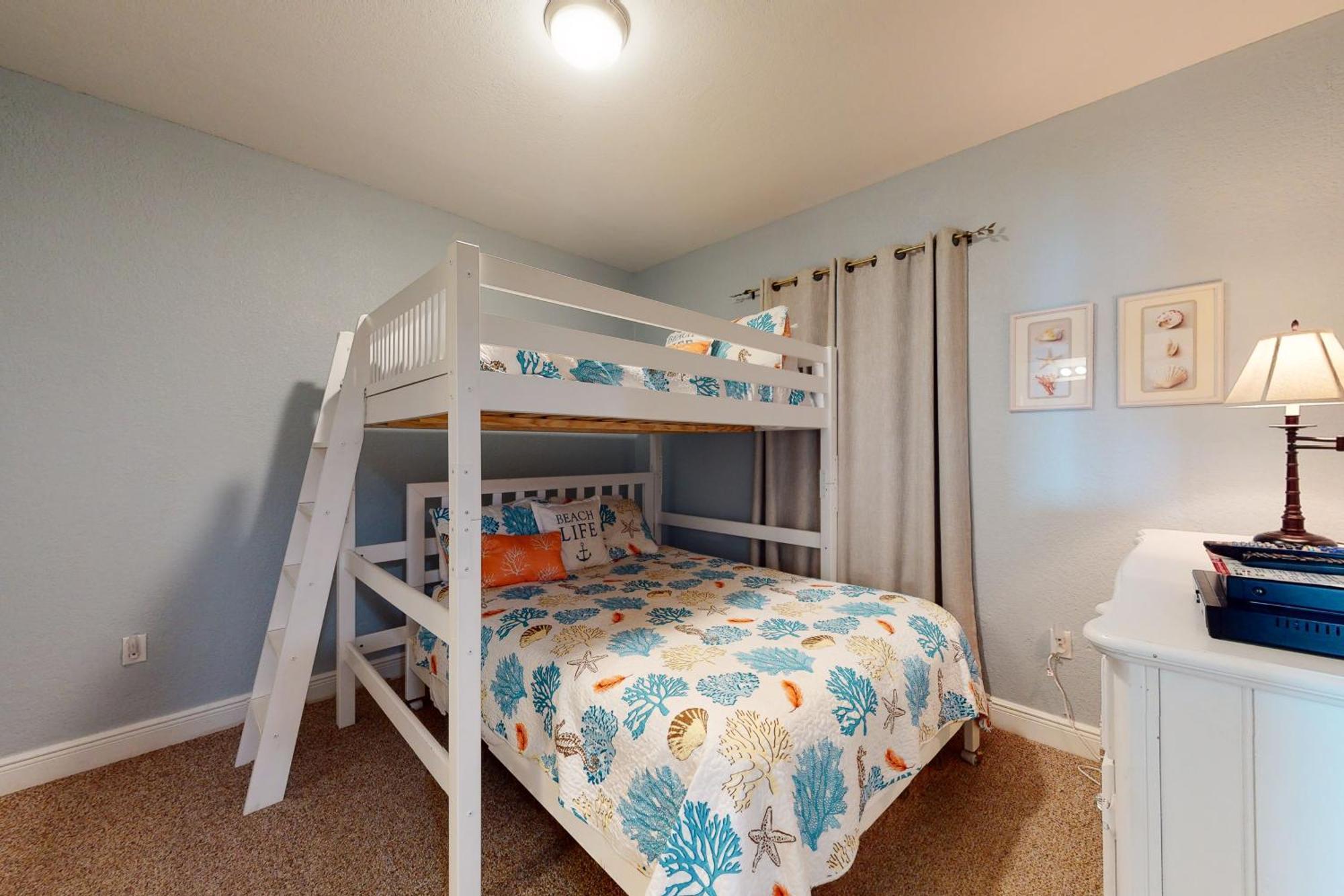 Appartement Crystal Shores West Iii